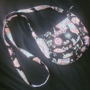 VERA BRADLEY CROSSBODY BAG